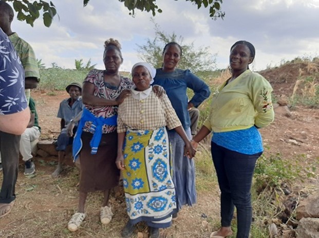 Espacios para las mujeres: Aplicación de la igualdad de derechos a la tierra, la vivienda y los medios de subsistencia en el África subsahariana con Rooftops Canada – Abri International